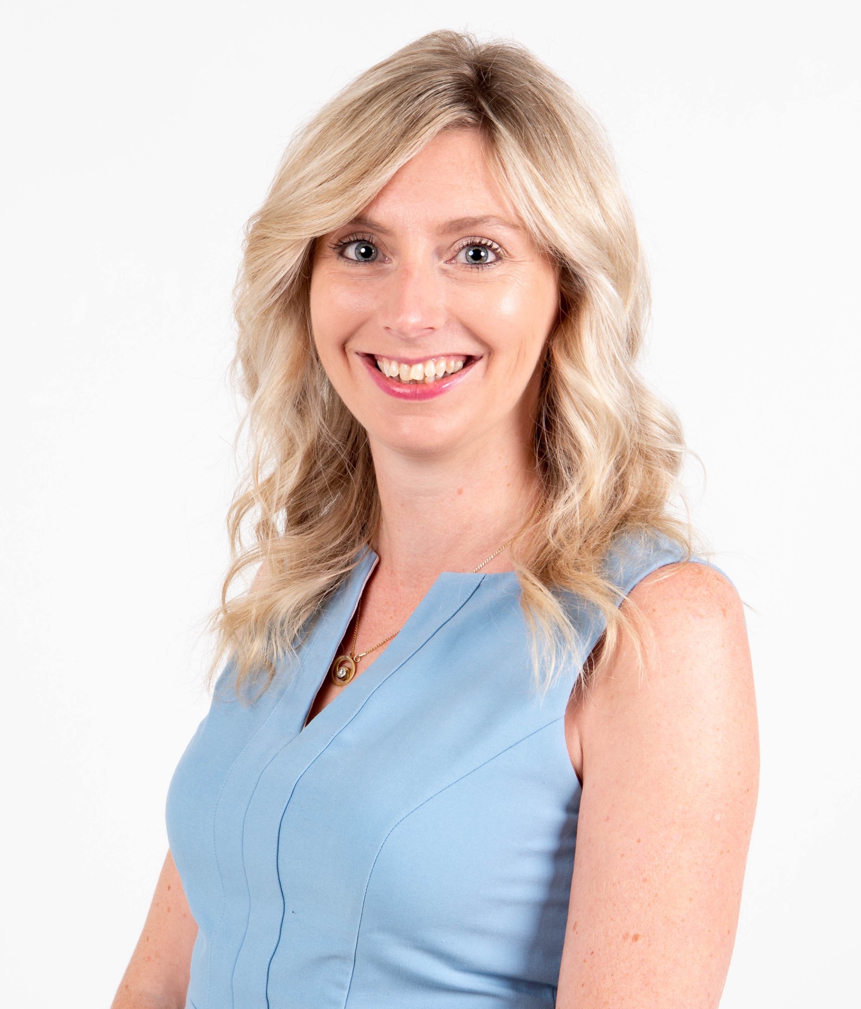 Ms Sara Dorman